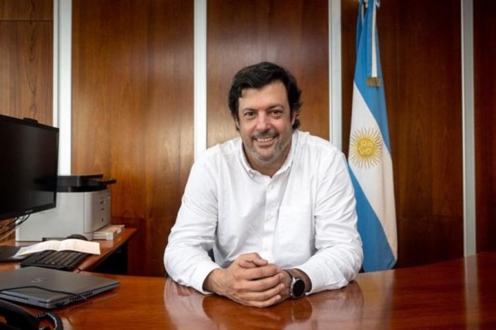 Dar&iacute;o Genua: "Es un hito hist&oacute;rico que el hombre vuelva a la Luna y Argentina sea parte"