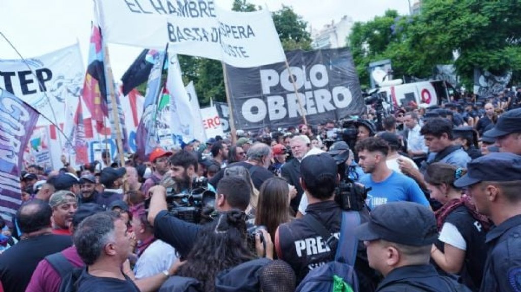 Hoy es un día perdido: hablan los comerciantes afectados por los piquetes