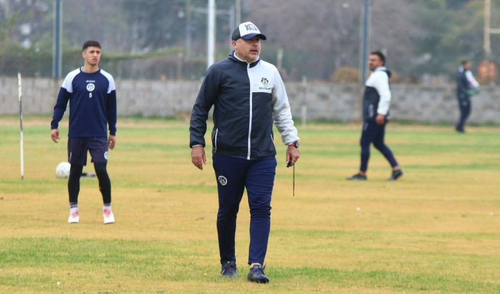 Juan José Serrizuela: &quot;Argentina saca grandes jugadores constantemente&quot;