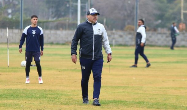 Juan José Serrizuela: "Argentina saca grandes jugadores constantemente"