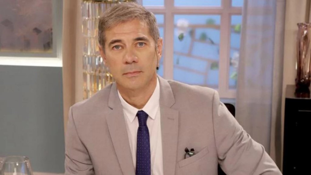 Enrique de Rosa: "Mucha gente sospecha de algo, se entera, y espera a que sea otro quien haga la denuncia, pero supone una complicidad tácita"