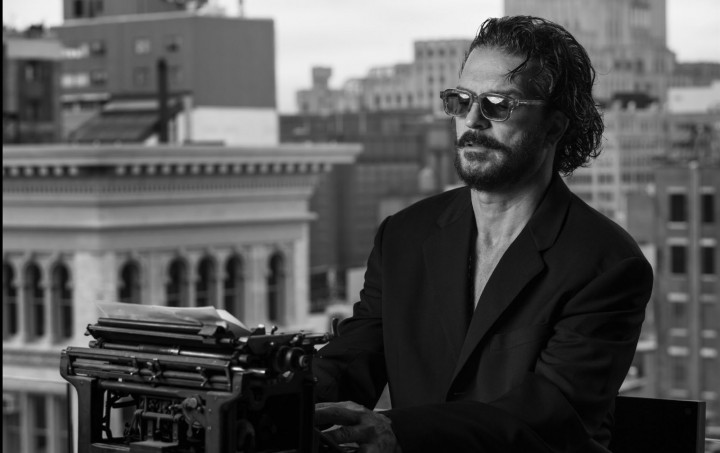 Ricardo Arjona lanza su nuevo disco "Blanco y negro"