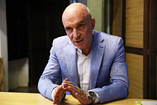 José Luis Espert: "El peso libre se emite recién cuando la Argentina sea un país normal"