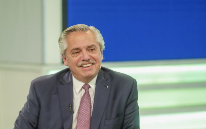 Alberto Fern&aacute;ndez dio detalles del nacimiento de su hijo: "Ahora lo que tengo que pensar es en el cambio de pa&ntilde;ales"