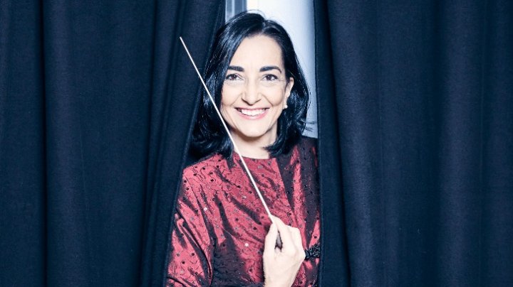 El grupo sinfónico-coral español que toca la canción de "Don Pepito"