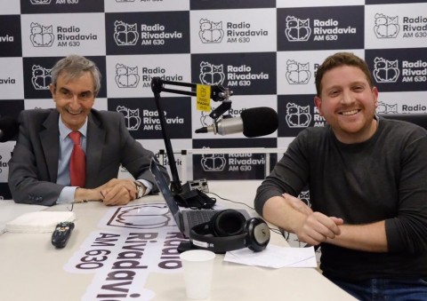 Escucha el pase entre Jonatan Viale y Nelson Castro