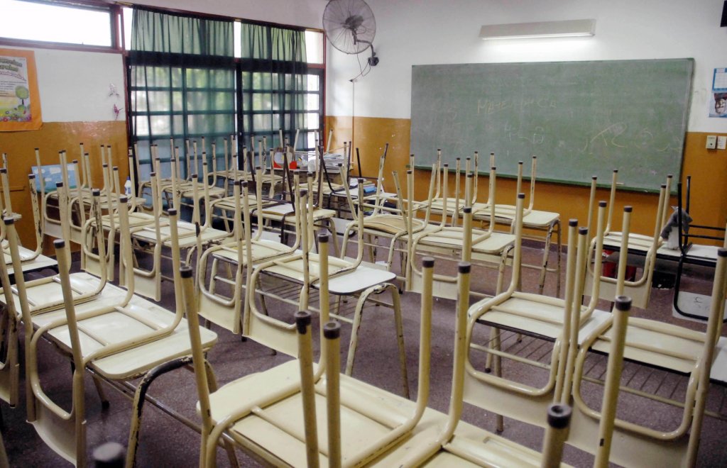 Francisco Muñoz: "Hoy es el día 30 del paro de docentes en Santa Cruz"