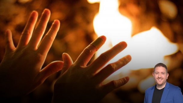 "Manos en el fuego"