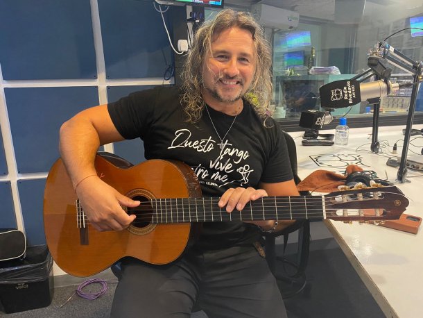 Martín Alvarado: "Gracias a la música conozco muchos lugares que difícilmente hubiese llegado como turista"