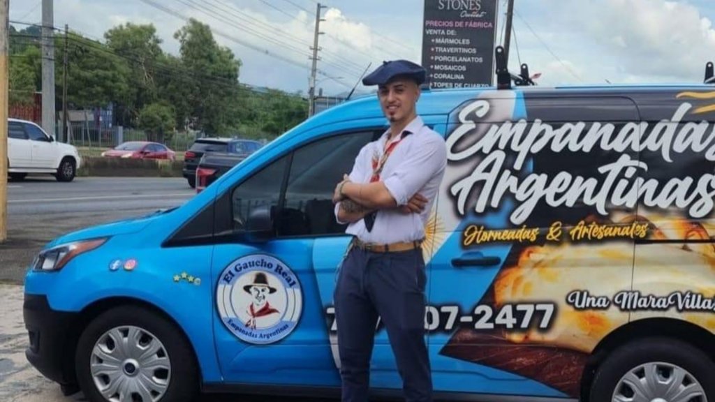 José Somma: "Vestido de gaucho, me compran empanadas"