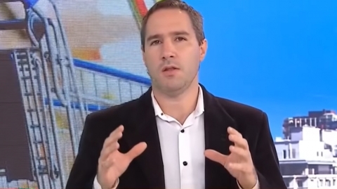 Damián Di Pace: "Lo que hizo el Gobierno es tirar la deuda para adelante"