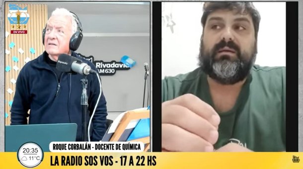 Una nota de color naranja