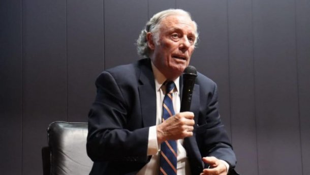 Antonio María Hernández: "El artículo 36 prohibiría el indulto por haber robado al momento de estar en un cargo público"