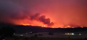 Daniela Cantero, vecina de Cholila: "El fuego est&aacute; demasiado violento y descontrolado"