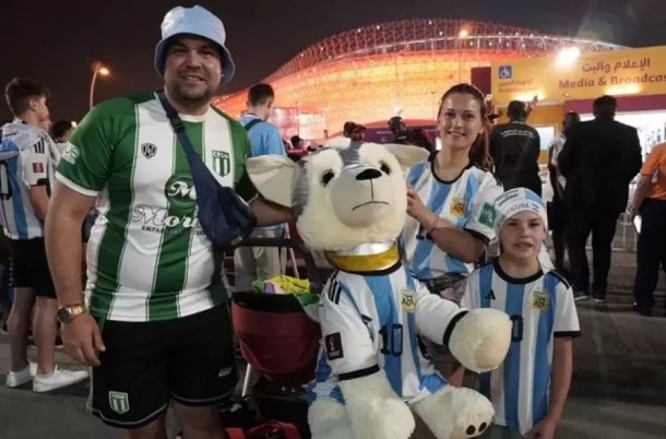 La historia de una familia que vendió el auto para ir a Qatar: "Cuando llegué habían alquilado mi hospedaje y llevé a mi familia a vivir con dos cordobeses y dos mexicanos"