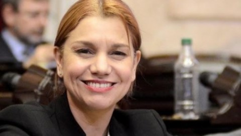 Karina Banfi: "El Gobierno tiene que condenar la violencia de Rusia sobre Ucrania”