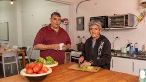 María Oneto: "La clave de la inclusión social es que las personas trabajen. La ONG que da comida, casa y capacitación laboral"