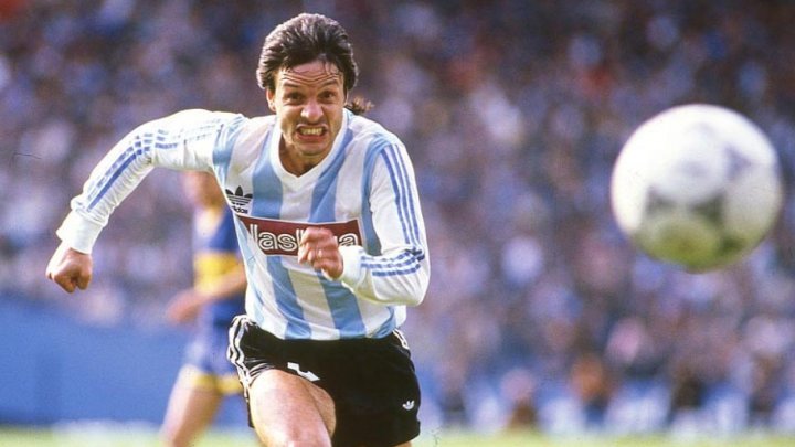 Toti Iglesias: &quot;Este Racing es muy parecido al de 1988 que dirigía el Coco Basile”