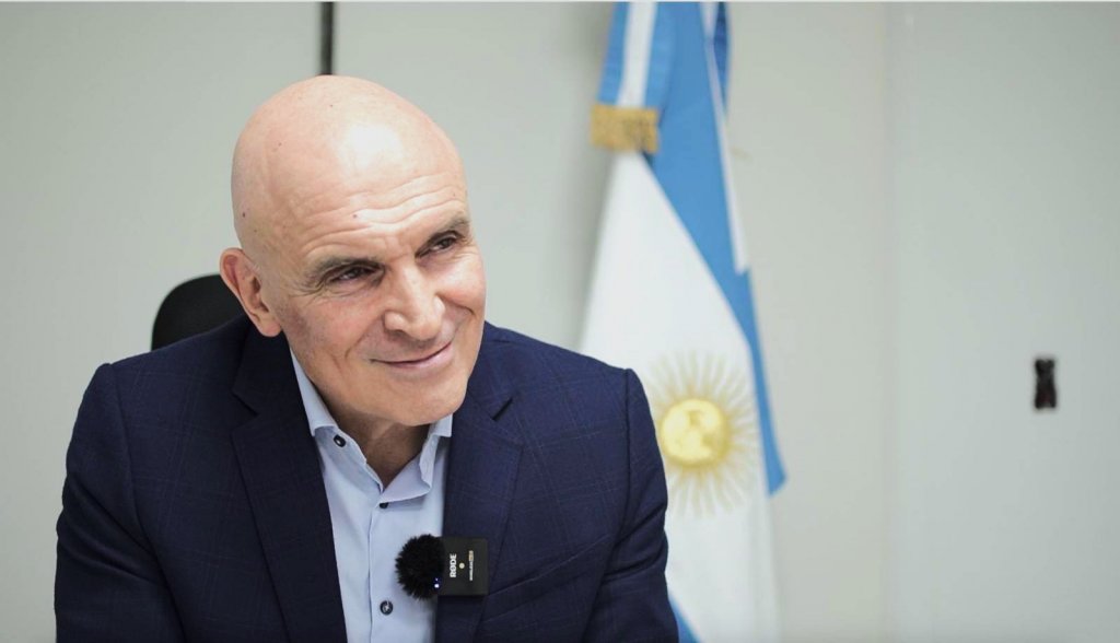 José Luis Espert: "Parte central de transformar el país en una villa miseria es destruir la educación"