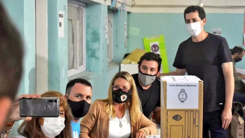Wado de Pedro: "A las 21 vamos a comenzar a dar los resultados"