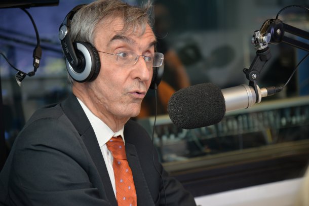 El editorial de Nelson Castro: "El gobierno de Alberto Fernández: Un sketch patético"