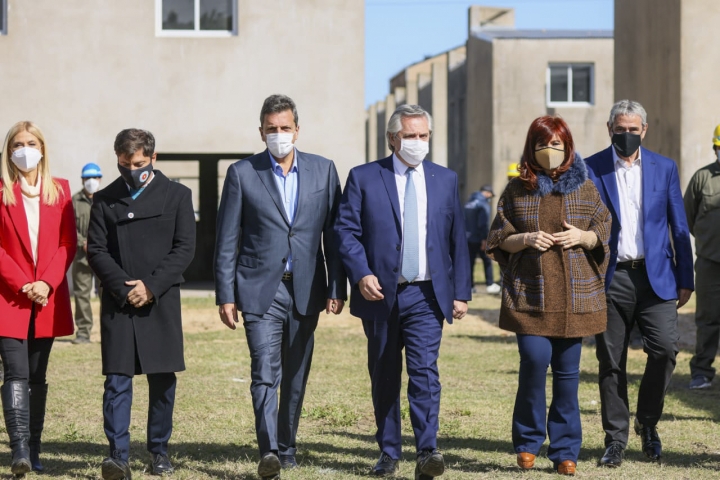 Alberto Fernández: &quot;Esta es la foto de los que queremos poner de pie a la Argentina&quot;