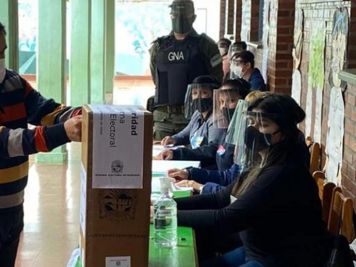 La Cámara Electoral pidió que todas las autoridades de mesa estén vacunadas