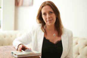Dialogamos con Mónica Fernández, periodista especializada en finanzas, en Un día de estos.