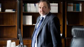 Sebasti&aacute;n Basso: "Que caiga el r&eacute;gimen Ayatola es bueno para todo el mundo"