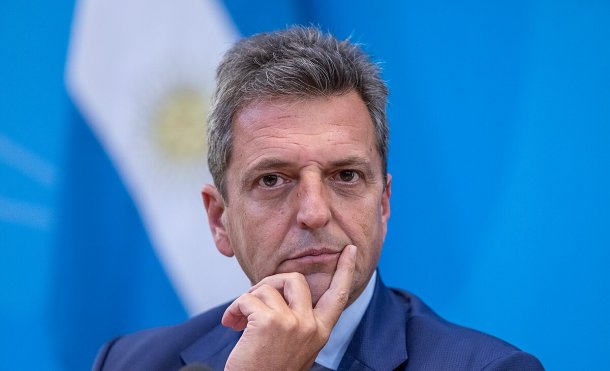 Carlos Fara: "Si había un político en la argentina que podía cambiar todo de la noche a la mañana era Sergio Massa"