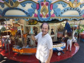 Adelino Luis Da Costa: "La Calesita de Villa Devoto es patrimonio cultural"