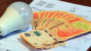 Cristian Boada: “Hay usuarios de luz que reciben facturas con aumentos diez veces superiores a lo habitual. Les devuelven tarde y sin intereses. Esto parece un negocio financiero de las empresas.