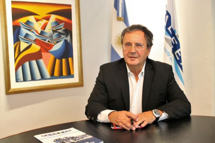 Roberto Rivero: &ldquo;El gasoil tiene que subir al precio que corresponde, a ver si aparece&rdquo;