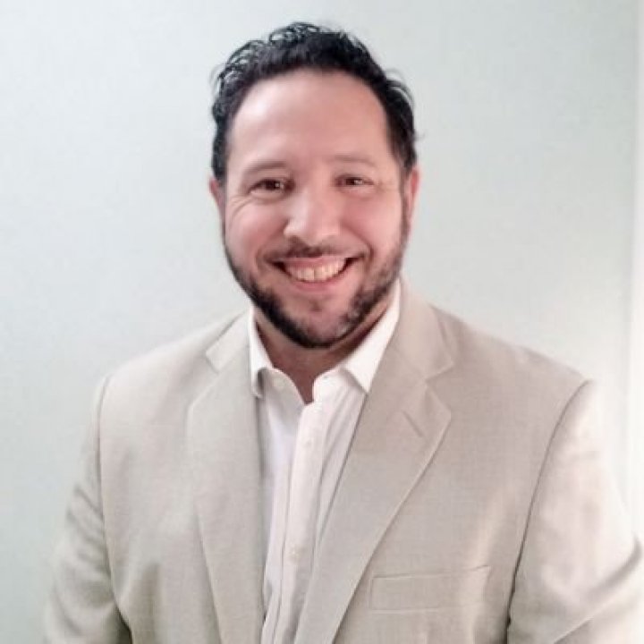 Roberto Alabes: &quot;La Fórmula E tiene como estrategia tener circuitos urbanos, y lo hacen en las principales capitales del mundo.&quot;