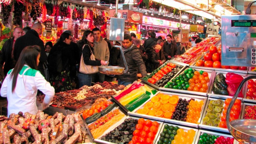 Fabián Zeta: &quot;En el mercado central, las frutas, verduras y hortalizas de estación cuestan cuatro veces menos que en la verdulería&quot;