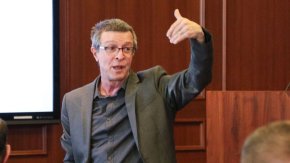 Arie Kacowicz: "Hay que tomar precauciones porque Ir&aacute;n puede tomar represalias a partir de ataques terroristas"