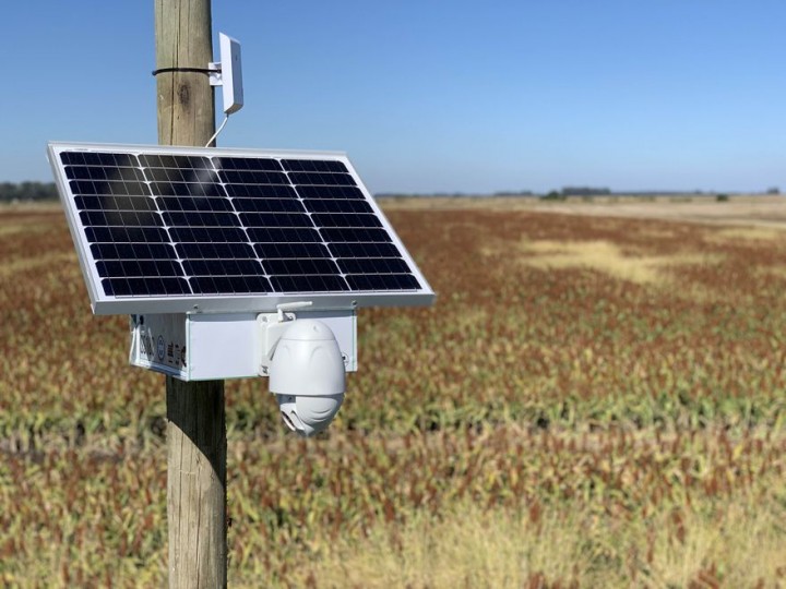 Facundo Rocha presenta su sistema de monitoreo rural autónomo llamado CámarasWifi