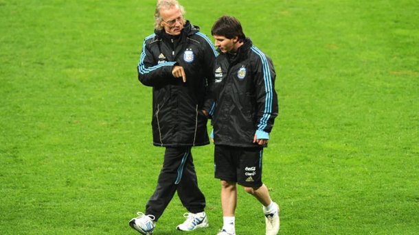 Fernando Signorini: "A Messi le exigen 40 millones que no hicieron nada por ayudarlo"