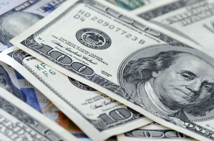 El d&oacute;lar blue sigue subiendo y alcanza un nuevo r&eacute;cord: $216