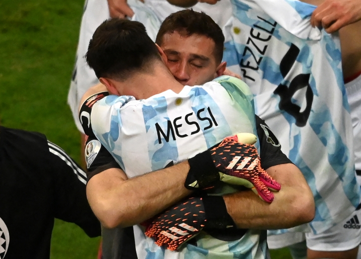 Jorge Marinelli: “Me imagino lo que sería para Messi ganar una final ante Brasil”