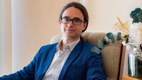 &Aacute;lex G&oacute;mez Mar&iacute;n: &ldquo;El proceso de morir es algo sagrado&rdquo;