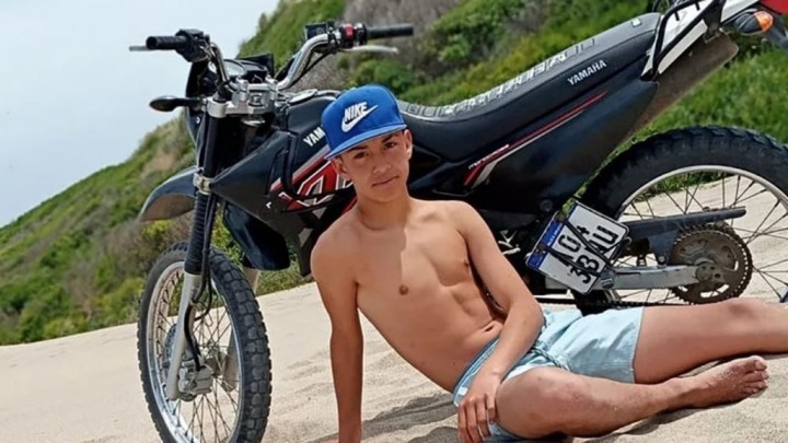 "Lo mataron como a un perro", dijo una t&iacute;a del joven asesinado por un polic&iacute;a en Miramar