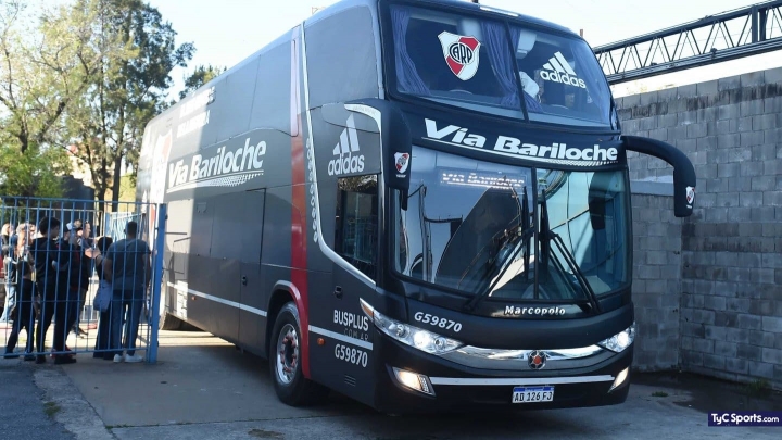 Paula Insúa, hija del chofer de River que murió por coronavirus: “Ninguna de las autoridades del club se comunicó conmigo”