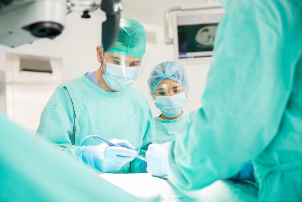 ¿Por qué faltan insumos para hacer operaciones de corazón?