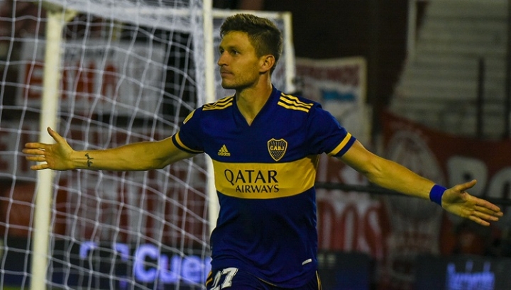 Boca venció a Huracán en el Palacio Ducó