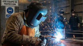 Trabajador de metal&uacute;rgica que cierra: "Sabemos que no vamos a cobrar indemnizaci&oacute;n"