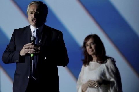 "Con traidores al acecho, mejor hablar de reelección"