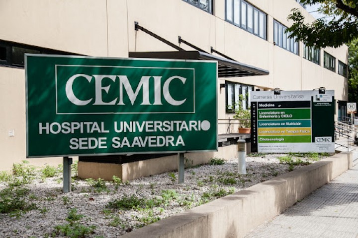 El jefe de internación del Cemic aseguró que "la mayoría de las personas están pasando una enfermedad leve que no requiere atención médica"