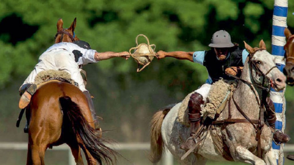 Miguel Di Pascuale: &quot;El Pato es el deporte nacional de Argentina y nació de los gauchos del país”