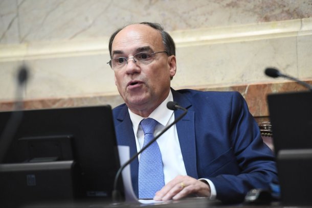 El senador Blanco defendió el aumento de las dietas: "Puede no ser simpática, pero ésta es la decisión de la mayoría"